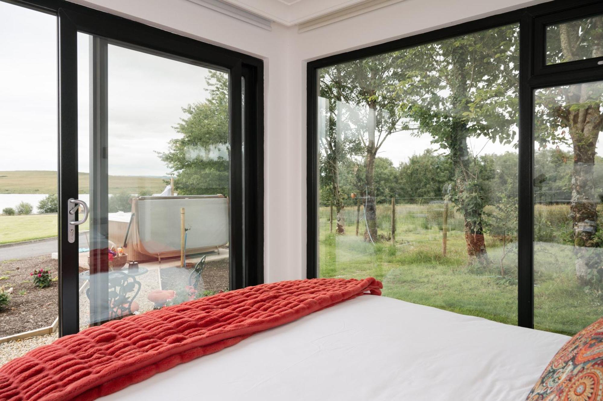 Lakescape - Waterfront Self- Catering Cabins Ενισκίλεν Εξωτερικό φωτογραφία